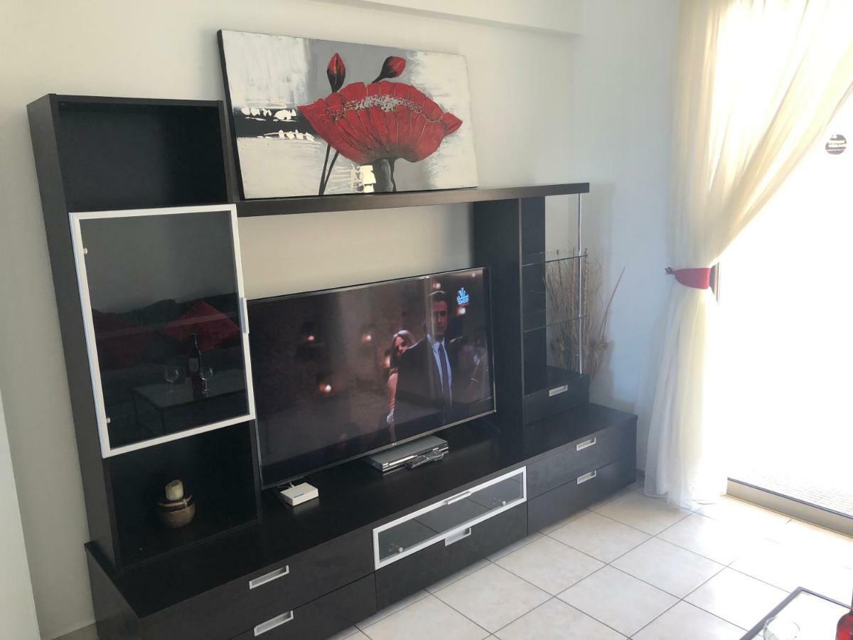 Royal Seacrest Apartment Paphos Extérieur photo